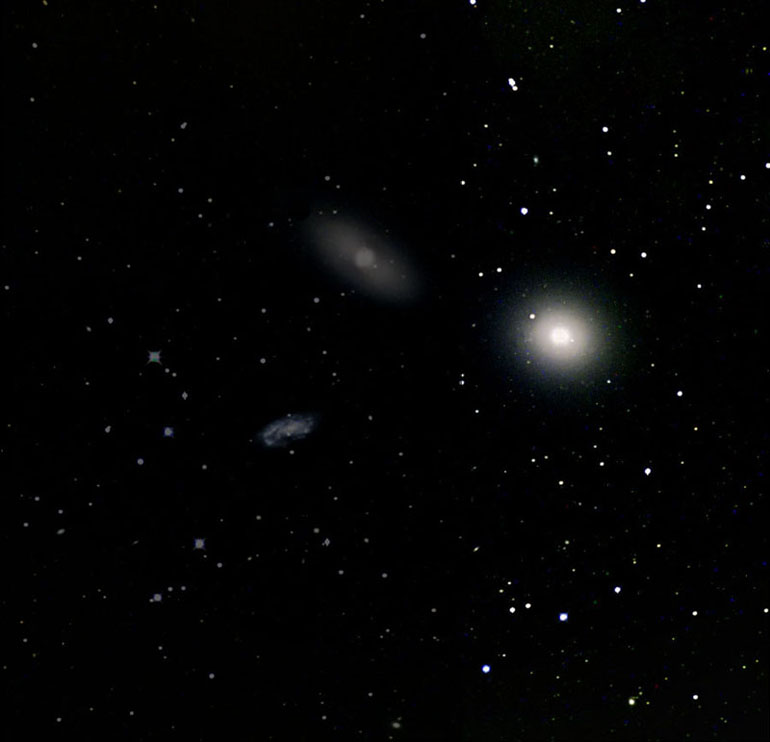 Elliptical Galaxy M105